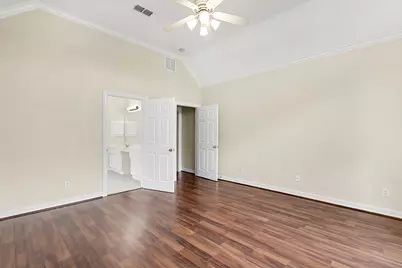 240 Kettering Lane, League City, TX 77573 - Photo 13