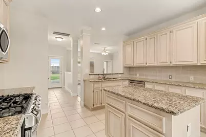 240 Kettering Lane, League City, TX 77573 - Photo 7