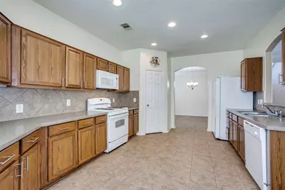 9907 Valance Way, Conroe, TX 77385 - Photo 17