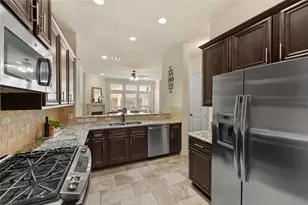 26 W Oaks Dr, Houston, TX 77058 - Photo 11