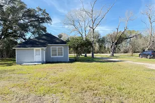 17119 Hwy 35, Pearland, TX 77581 - Photo 5
