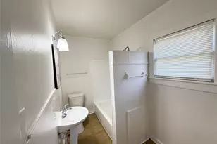 17119 Hwy 35, Pearland, TX 77581 - Photo 11