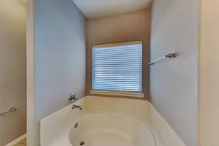 1011 High Lane Court, Conroe, TX 77301 - Photo 9