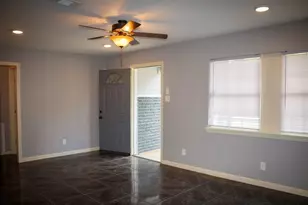 1723 Alta Vista St, Houston, TX 77023 - Photo 3