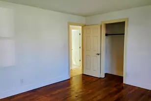 5810 Southseas St, Houston, TX 77033 - Photo 9