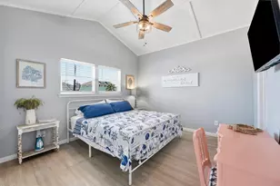 22102 Zapata Dr, Galveston, TX 77554 - Photo 9