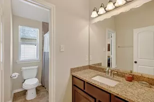 27 E Wolf Cabin Cir, Spring, TX 77389 - Photo 43