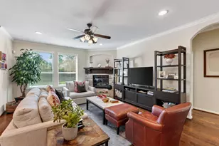 27 E Wolf Cabin Cir, Spring, TX 77389 - Photo 17
