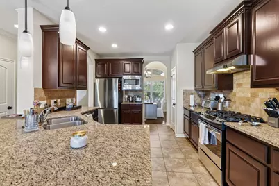 27 E Wolf Cabin Circle, Spring, TX 77389 - Photo 15