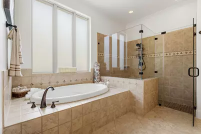 34 N Player Manor Cir, The Woodlands, TX 77382 - Photo 13