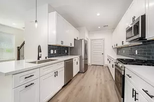 6425 Anderson Rd, Houston, TX 77085 - Photo 13