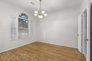 34 Drifting Shadows Cir, The Woodlands, TX 77385 - Photo 11