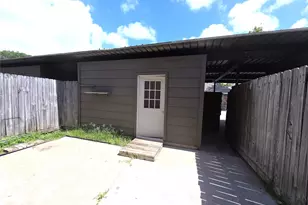 7118 Crownwest St, Houston, TX 77072 - Photo 47