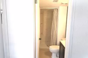 7118 Crownwest St, Houston, TX 77072 - Photo 23