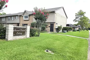 7118 Crownwest St, Houston, TX 77072 - Photo 3