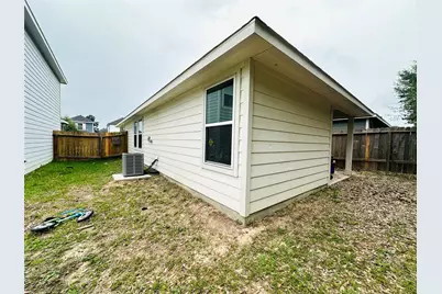 16922 Marie Village Drive, Conroe, TX 77306 - Photo 17