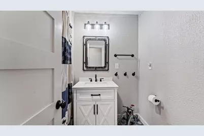 10 Shady Oaks Drive, Huntsville, TX 77320 - Photo 37