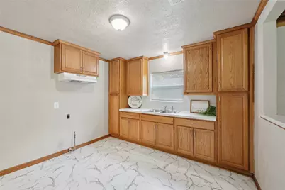 4555 Hartel Street, Beaumont, TX 77705 - Photo 13