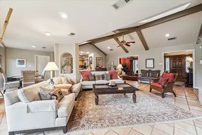 10607 Riverview Drive, Houston, TX 77042 - Photo 7