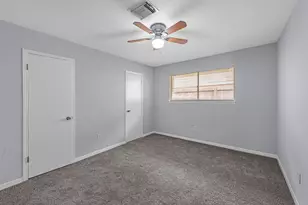 2012 Isla Dr, Pearland, TX 77581 - Photo 13
