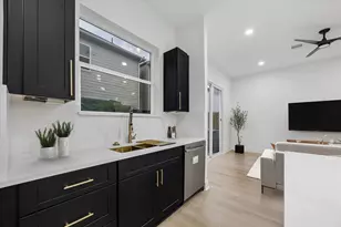 961 Highland Lgt Ln, Houston, TX 77091 - Photo 7
