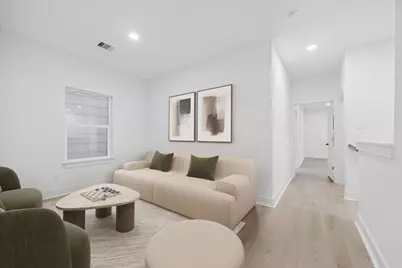 961 Highland Light Lane, Houston, TX 77091 - Photo 9