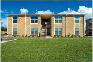 200 Ave A, Aransas Pass, TX 78336 - Photo 3