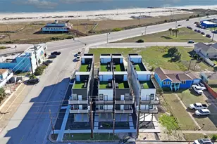 805 Avenue K, Galveston, TX 77550 - Photo 9