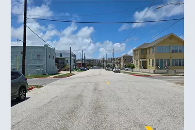 805 Avenue K #c, Galveston, TX 77550 - Photo 17