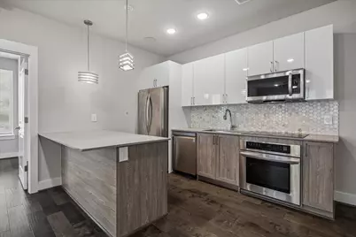 4819 Caroline Street #104, Houston, TX 77004 - Photo 5