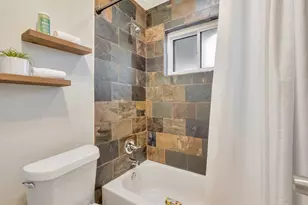 15806 Larkfield Dr, Houston, TX 77059 - Photo 29