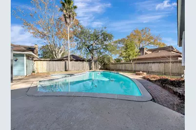 15806 Larkfield Drive, Houston, TX 77059 - Photo 41