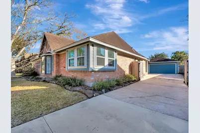 15806 Larkfield Drive, Houston, TX 77059 - Photo 5