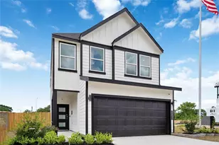 7720 Inwood Grv Ln, Houston, TX 77088 - Photo 1