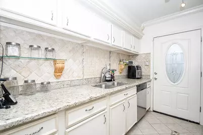1938 Augusta Drive, Houston, TX 77057 - Photo 5