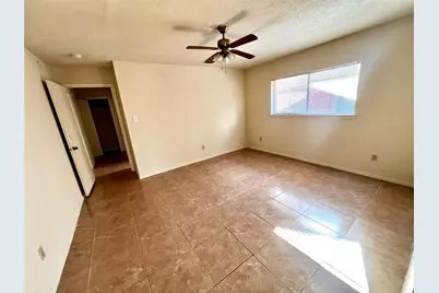 2406 Farriers Bend Drive, Friendswood, TX 77546 - Photo 9