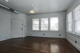 316 Eastwood St, Houston, TX 77011 - Photo 5