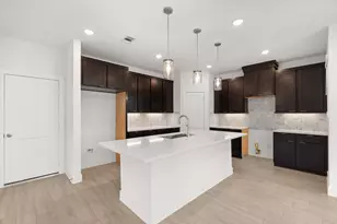 7647 Swooping Swallow Ln, Katy, TX 77493 - Photo 3