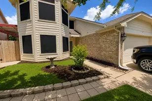 3115 Ashford Bend Dr, Houston, TX 77082 - Photo 1