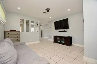 9458 Neuens Rd, Houston, TX 77080 - Photo 17