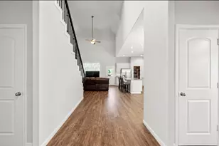 12137 Pearl Bay Ln, Conroe, TX 77304 - Photo 3