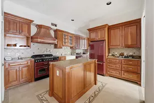 2107 Stonewalk Dr, Houston, TX 77056 - Photo 9