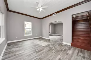 837 Fowlkes St, Sealy, TX 77474 - Photo 3