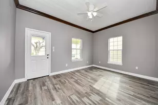 837 Fowlkes St, Sealy, TX 77474 - Photo 5