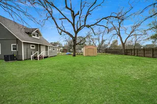 837 Fowlkes St, Sealy, TX 77474 - Photo 21