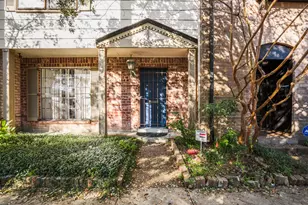 4020 Roseland St, Houston, TX 77006 - Photo 1