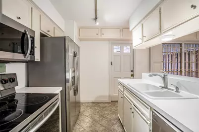 4020 Roseland Street, Houston, TX 77006 - Photo 3