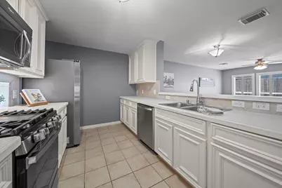 1523 Cook Street, Houston, TX 77006 - Photo 3