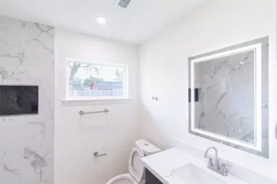 3906 Knotty Oaks Trail, Houston, TX 77045 - Photo 19