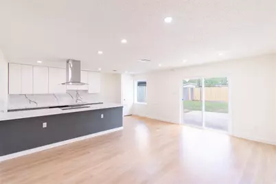 3906 Knotty Oaks Trail, Houston, TX 77045 - Photo 9